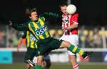 Den Haag, 29 Januarie 2006 
Kompetitiewedstrijd seizoen 2005-2006 
ADO Den Haag - PSV eindstand 0-2
Joonas Kolkka actie met Andre Ooijer
