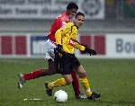 Kerkrade, 27 Januari 2006 
Kompetitiewedstrijd seizoen 2005/2006
RODA JC - AZ eindstand 1-4
Kew Jaliens in duel met Sergio Pacheco de Oliveira
©Edwin van Zandvoort
