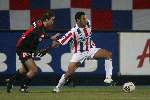Tilburg, 28 januari 2006
Kompetitiewedstrijd seizoen 2005-2006
Willem ll - NEC eindstand 2-2
Moussa Dembele passeerd PeterWisgerhof