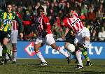 Den Haag, 29 Januarie 2006 
Kompetitiewedstrijd seizoen 2005-2006 
ADO Den Haag - PSV eindstand 0-2
Phillip Cocu schiet op goal