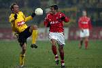 Kerkrade, 27 Januari 2006 
Kompetitiewedstrijd seizoen 2005/2006
RODA JC - AZ eindstand 1-4
Shota Arveladse in duel
©Edwin van Zandvoort