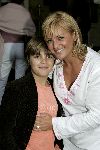 Amsterdam 11 juli 2004
Caroline Tensen met haar kinderen  Lotte en Bob
Peter Smulders bv