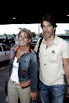 Schiphol 1 juli 2004
Nederlands elftal arriveert op schiphol na EK portugal.
Ruud v Nistelrooy met vriendin Leontien Slaats