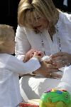 Wassenaar 17 juli 2005
Fotomoment met Maxima Amalia Prins Willem Alexander en Alexia bij hun woning 