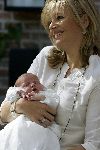 Wassenaar 17 juli 2005
Fotomoment met Maxima Amalia Prins Willem Alexander en Alexia bij hun woning 