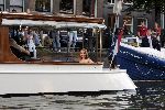 Amsterdam 17 juli 2005
Mariah Carey op een boottochtje door de grachten van Amsterdam.
Peter Smulders bv
