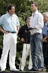 Halfweg 26 juli 2005
Sebastiaan Labrie laat golf clubsaanmeten van Taylor made.
Ingmar Harthoorn
Peter Smulders bv