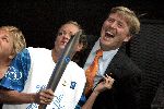 Amsterdam 23 juni 2004
Olympische fakkel in Amsterdam. Prins Willem Alexander Inge de Bruijn  Erica Terpstra en Elsemieke Havinga.