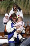 Muiden 4 juni 2005
Prins Willem Alexander varen met gropene draeck met Maxima Amalia Prins Haakon (Noorwegen) Mette Marit en hun dochter.
Peter Smulders bv