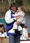 Muiden 4 juni 2005
Prins Willem Alexander varen met groene draeck met Maxima Amalia Prins Haakon (Noorwegen) Mette Marit en hun dochter.
Peter Smulders bv