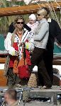Muiden 4 juni 2005
Prins Willem Alexander varen met groene draeck met Maxima Amalia Prins Haakon (Noorwegen) Mette Marit en hun dochter.
Peter Smulders bv