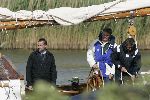 Muiden 4 juni 2005
Prins Willem Alexander varen met groene draeck met Maxima Amalia Prins Haakon (Noorwegen) Mette Marit en hun dochter.politieboot
Peter Smulders bv
