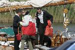 Muiden 4 juni 2005
Prins Willem Alexander varen met groene draeck met Maxima Amalia Prins Haakon (Noorwegen) Mette Marit en hun dochter.
Peter Smulders bv