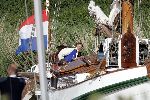 Muiden 4 juni 2005
Prins Willem Alexander varen met groene draeck met Maxima Amalia Prins Haakon (Noorwegen) Mette Marit en hun dochter.politieboot
Peter Smulders bv