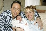 Fijnaart 7 maart 2005
Frans Bauer met zijn baby Frans Jr Mariska   Bauer.
peter Smulders bv