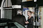 Amsterdam 12 maart 2005
Richard Gere verlaat het huis van Christa Meindersma na diner bij haar thuis.
Peter Smulders bv