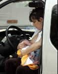 Ede 7 juni 2004
Casey Affleck  met zijn pas geboren kind en zijn vrouw Summer Phoenix
Peter Smulders bv