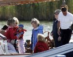 Muiden 22 mei 2005
Koningin Beatrix varen met groene draeck.
Prins Constantijn met Prinses Laurentien en Claus Cazimir en Eloise.
Peter Smulders bv