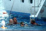 Porto Ercole 6 augustus 2003
Prins Bernhard Maxima Prins Willem Alexander Prins Friso en Mabel Wisse Smit op de Jumbo VI