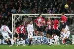 Eindhoven, 1 November 2005
PSV-AC Milaan, 4de wedstrijd  in de championsleague 
Eindstand 1-0
Andrea Pirlo ziet zijn vrijetrap over het doel verdwijnen
© Foto Bart Bel