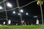 Eindhoven, 1 November 2005
PSV-AC Milaan, 4de wedstrijd  in de championsleague 
Eindstand 1-0
Jan Vennegoor of Hesselink viert feest nadat hij de bal in de netten ziet verdwijnen
© Foto Bart Bel