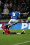 Eindhoven, 5 November 2005 
Kompetitiewedstrijd Seizoen 2005/2006 
PSV-Sparta eindstand 3-0
Jefferson Farfan in duel met aanvoerder Davy de Fauw
© Foto Bart Bel