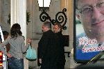 Amsterdam 1 november 2004
Mariska Hulscher en Irene v d Laar arriveren bij Hotel de Grand samen met Sting.