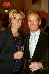 Amsterdam 6 oktober 2003
Beau Monde Awards 
John Lukken en Irene Moors met een glas champagne