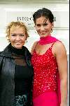 Amsterdam 6 oktober 2003
Beau Monde awards in het amstel hotel
Mariska v Kolck en Stella Gommans