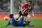 Eindhoven, 15 Oktober 2005
Kompetitiewedstrijd Seizoen 2005/2006 
PSV-AZ eindstand 3-0 
Ibrahim Affellay wordt hard onderuit gehaald
© Foto Bart Bel