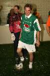 Someren, 22 Oktober 2005
Fanclub meeting van formule 1 coureur Christijan Albers
Christijan Albers speelt een potje voetbal tegen zijn Fans
© Foto Bart Bel
