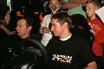 Someren, 22 Oktober 2005 
Fanclub meeting van formule 1 coureur Christijan Albers
Christijan Albers in actie op de racesimulator, bijgestaan door zijn fans
© Foto Bart Bel