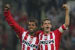 Eindhoven, 15 Oktober 2005
Kompetitiewedstrijd Seizoen 2005/2006 
PSV-AZ eindstand 3-0 
Phillip Cocu viert zijn 2de dolepunt samen met Robert
© Foto Bart Bel