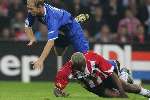 Eindhoven, 15 Oktober 2005
Kompetitiewedstrijd Seizoen 2005/2006 
PSV-AZ eindstand 3-0 
Kone in stevig duel om de bal