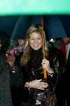 Amsterdam 18 oktober 2004
Prinses Maxima bij Continental Sports in Amsterdam. Maxima onder paraplu