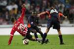Eindhoven, 24 September 2005 
Kompetitiewedstrijd Seizoen 2005/2006 
PSV-RBC, eindstand 2-0 
Ibrahim Afellay moet het veld, bij gestaan door zijn verzorgers verlaten door een blessure
© Foto Bart Bel
