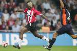 Eindhoven, 24 September 2005 
Kompetitiewedstrijd Seizoen 2005/2006 
PSV-RBC, eindstand 2-0 
Kone in duel op snelheid met Fortes Rodriquez