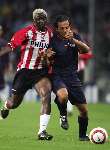 Eindhoven, 24 September 2005 
Kompetitiewedstrijd Seizoen 2005/2006 
PSV-RBC, eindstand 2-0 
Kone geeft Fortes Rodriquez een ferme schouderduw