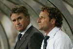 Eindhoven, 10 September 2005
Competitie wedstrijd PSV-FC Utrecht 
Eindstand 1-0 
Rene Eijkelkamp zit gespannen op de bank voor zich uit te kijken samen met hoofdcoach Guus Hiddink
© Foto Bart Bel