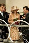Heerenveen 14 september 2004
Maxima bij Batavus voor 1000000 e fiets. Samen met Ed Nijpels